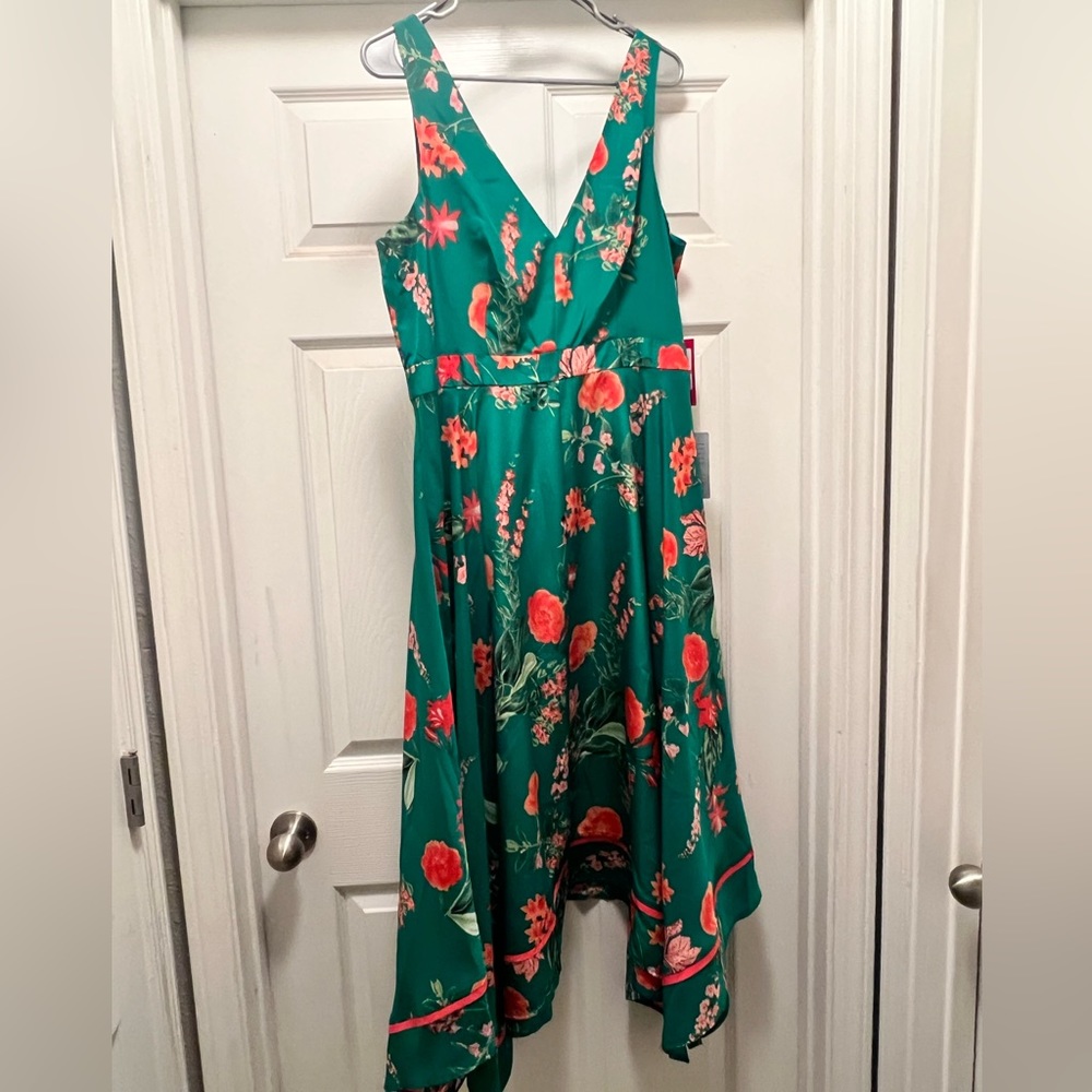 Vince Camuto Floral Dress